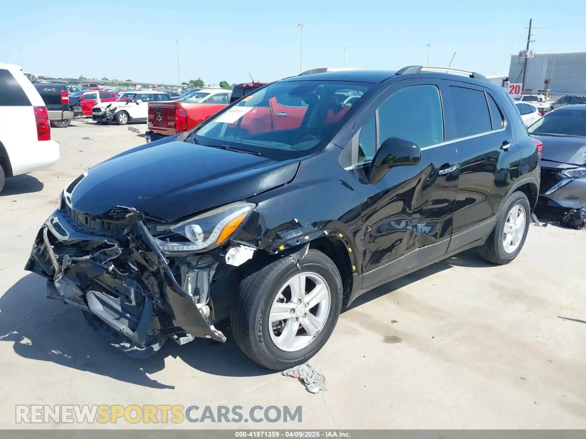 2 Photograph of a damaged car KL7CJLSB6KB956193 CHEVROLET TRAX 2019