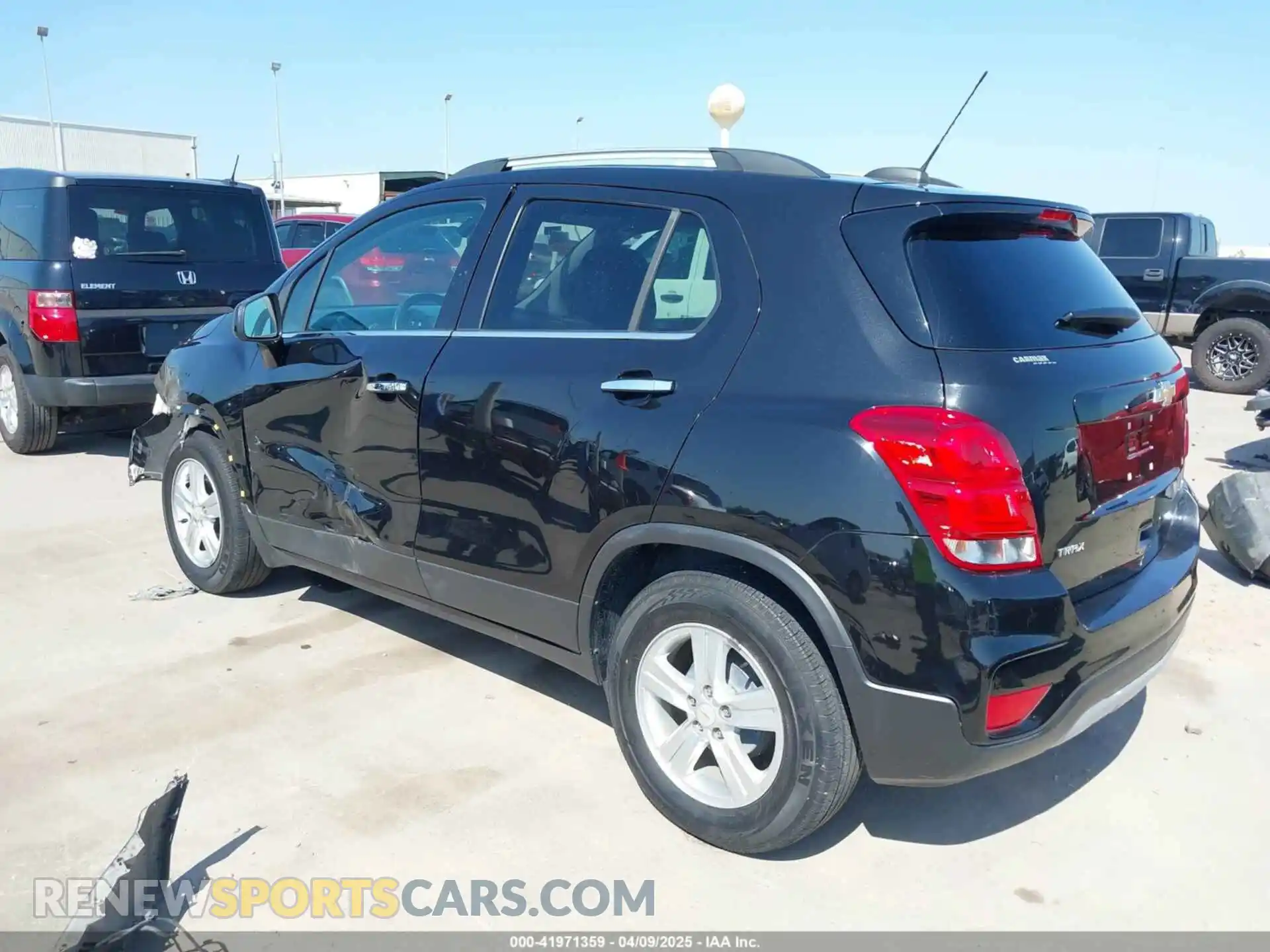 3 Photograph of a damaged car KL7CJLSB6KB956193 CHEVROLET TRAX 2019