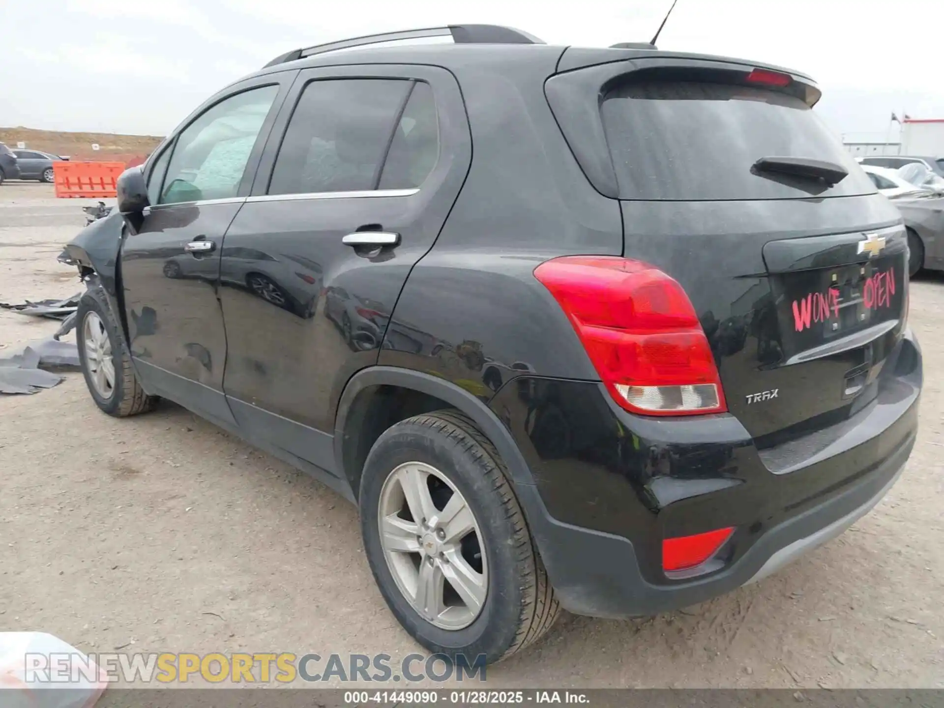3 Photograph of a damaged car KL7CJLSBXKB742016 CHEVROLET TRAX 2019