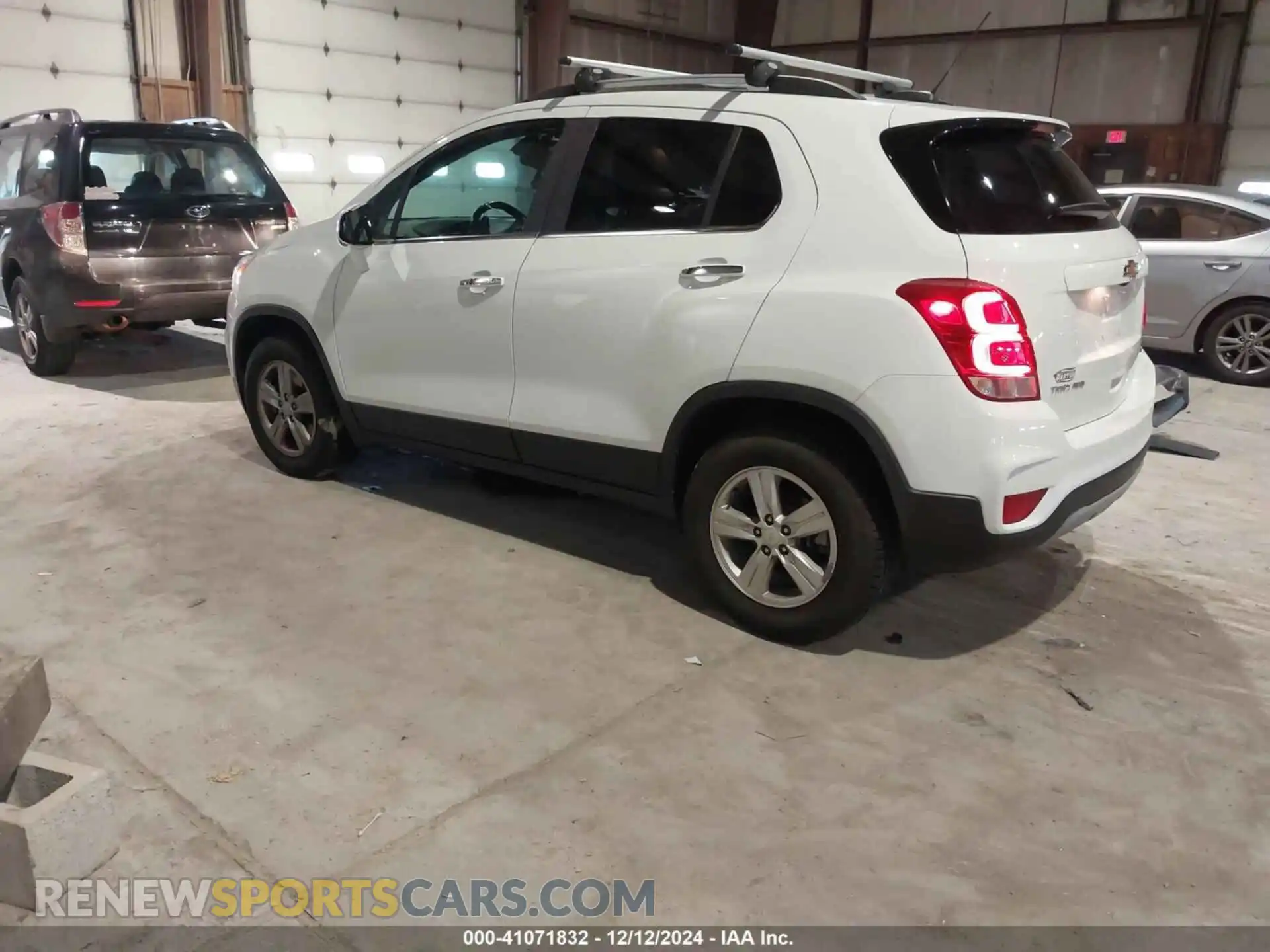 3 Photograph of a damaged car KL7CJPSB0KB895057 CHEVROLET TRAX 2019