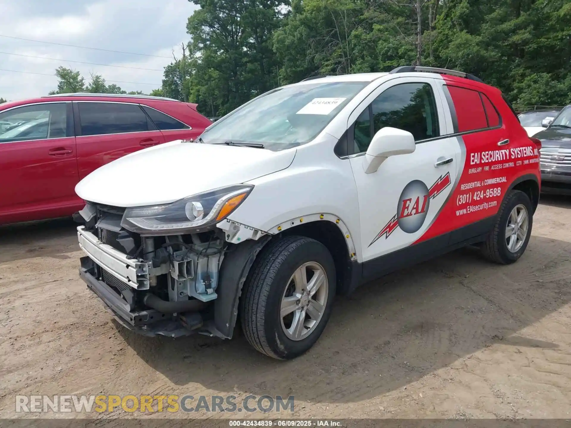 2 Photograph of a damaged car KL7CJPSB0KB905232 CHEVROLET TRAX 2019