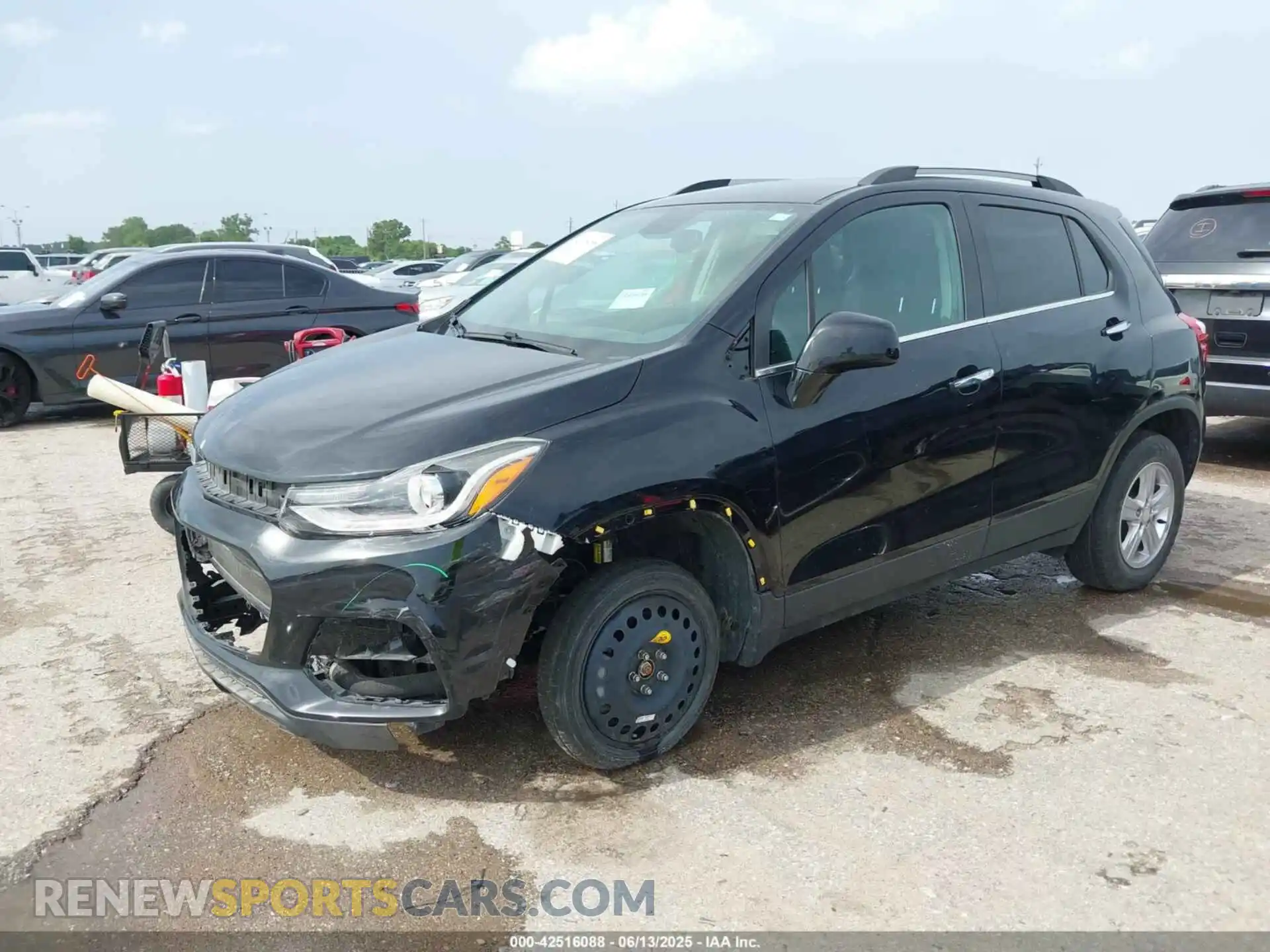 2 fotografías del automóvil dañado KL7CJPSB1KB806385 CHEVROLET TRAX 2019