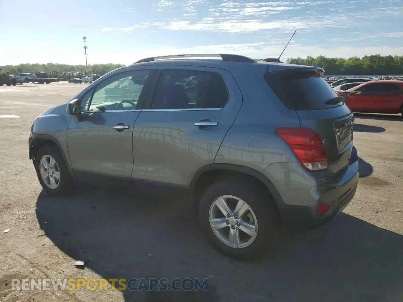 2 Photograph of a damaged car KL7CJPSB1KB942015 CHEVROLET TRAX 2019