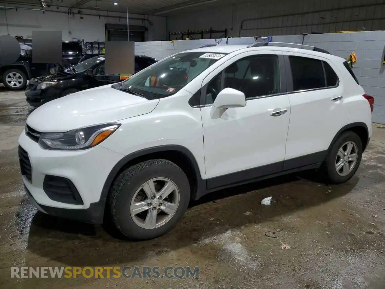 1 Photograph of a damaged car KL7CJPSB2KB765118 CHEVROLET TRAX 2019