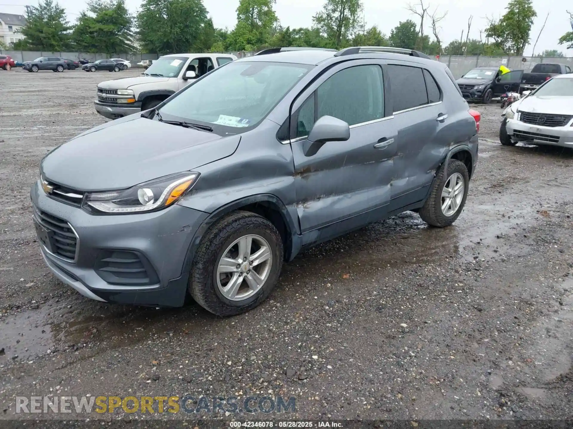2 Photograph of a damaged car KL7CJPSB6KB811100 CHEVROLET TRAX 2019