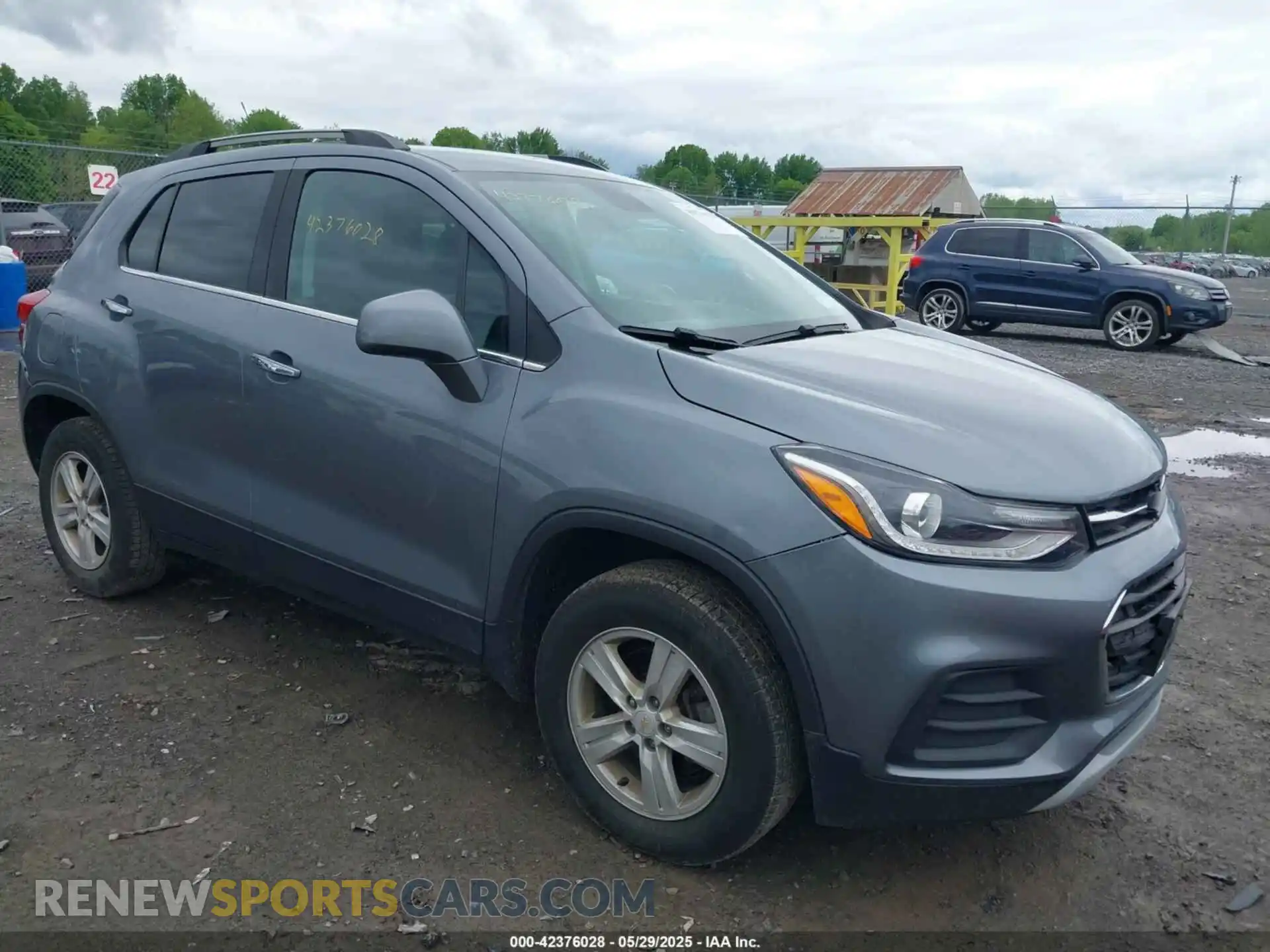 1 Фотография поврежденного автомобиля KL7CJPSB6KB877131 CHEVROLET TRAX 2019