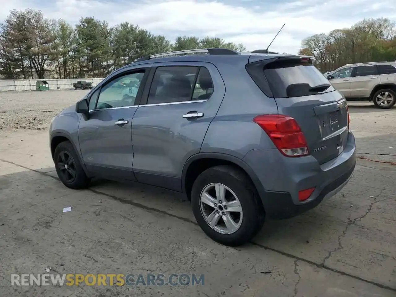 2 Photograph of a damaged car KL7CJPSB7KB880071 CHEVROLET TRAX 2019