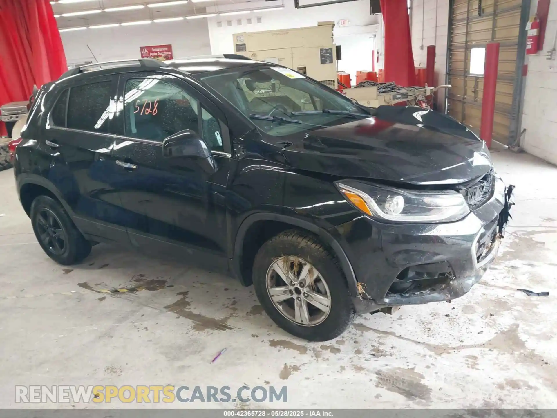 1 Photograph of a damaged car KL7CJPSB7KB926482 CHEVROLET TRAX 2019