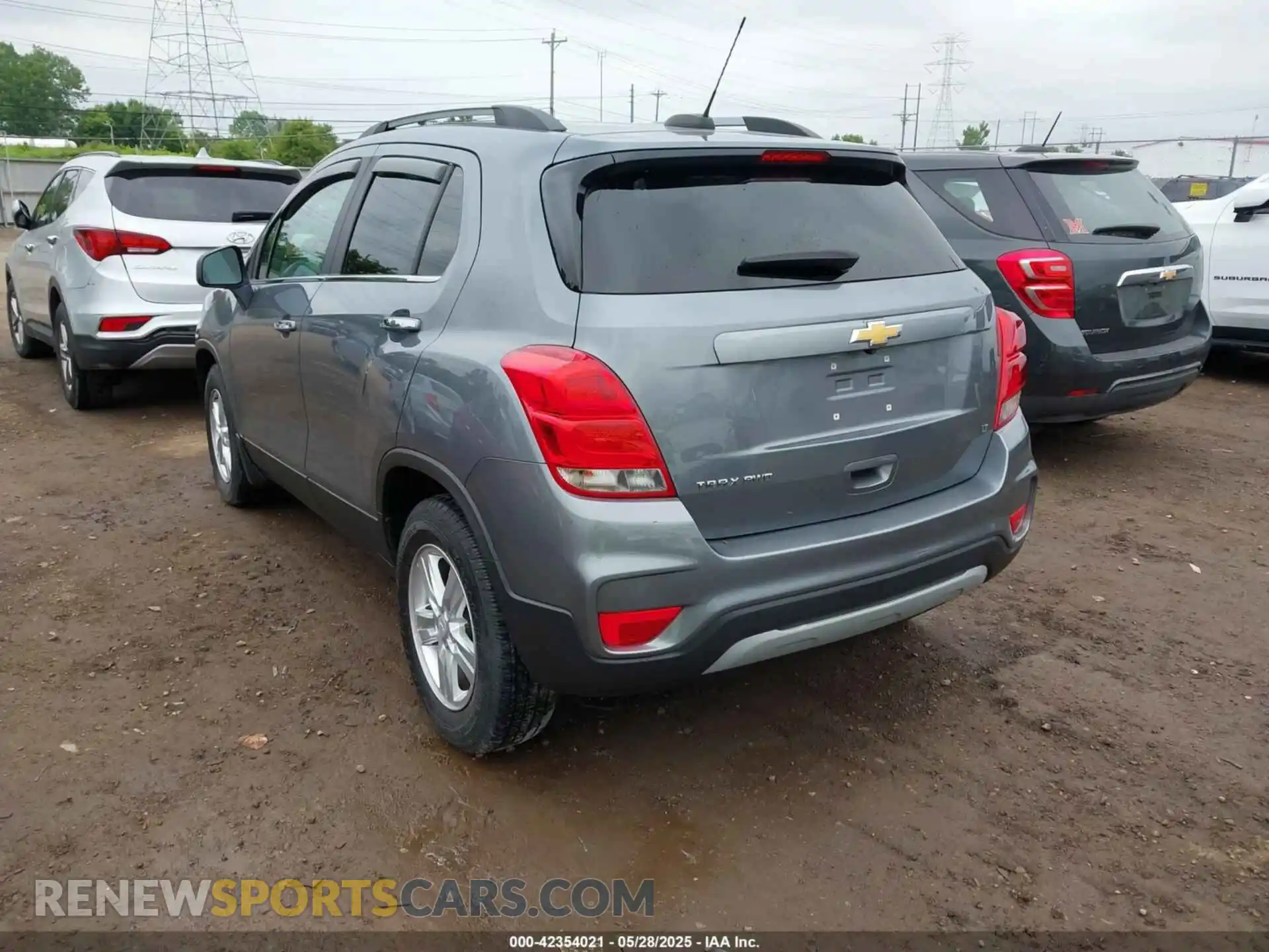 3 Photograph of a damaged car KL7CJPSB9KB901017 CHEVROLET TRAX 2019