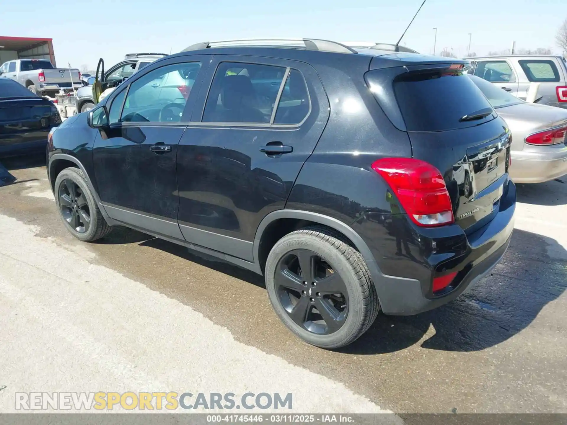 3 Photograph of a damaged car KL7CJRSB7KB854727 CHEVROLET TRAX 2019
