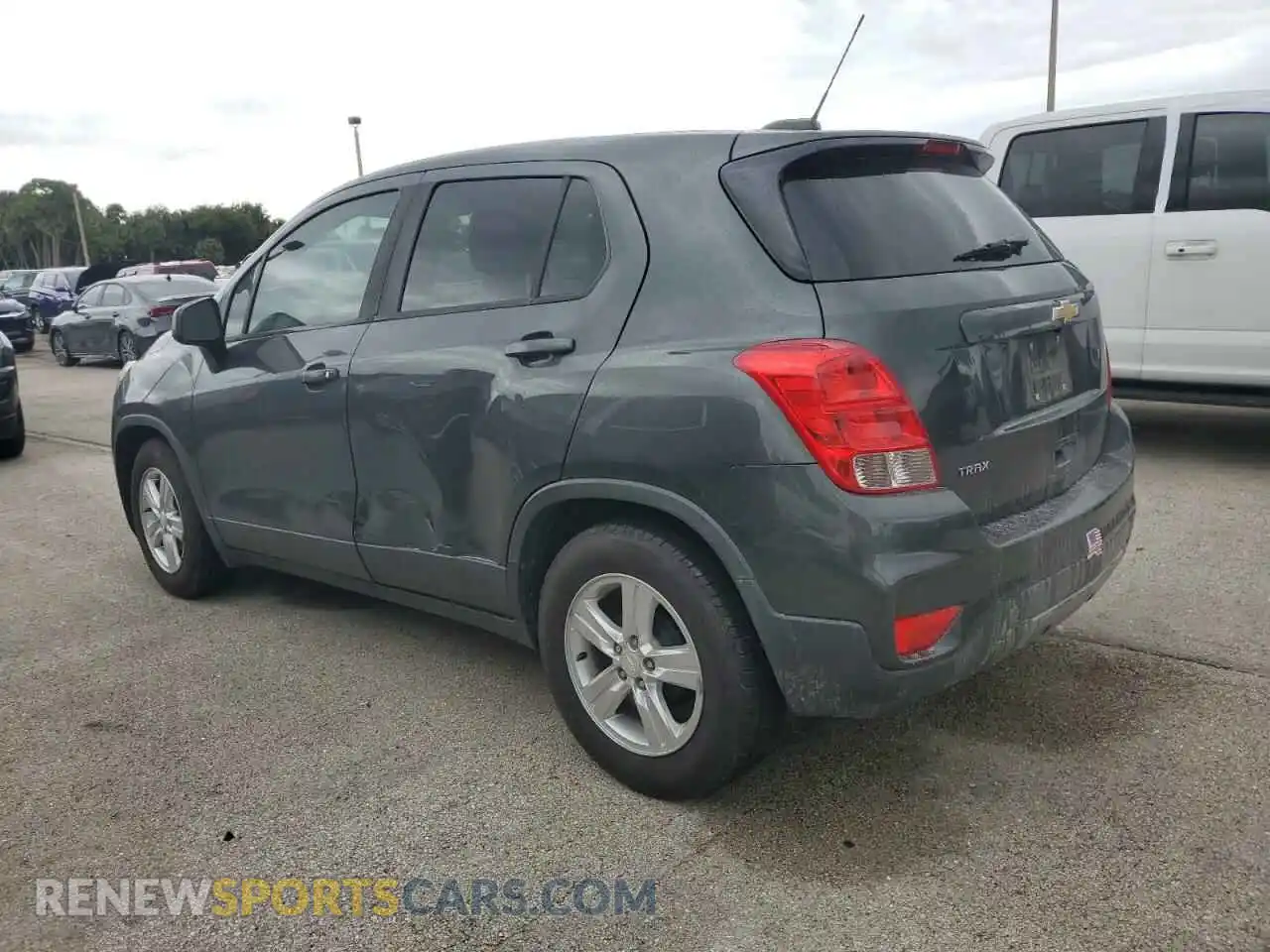2 Photograph of a damaged car 3GNCJKSBXLL201326 CHEVROLET TRAX 2020