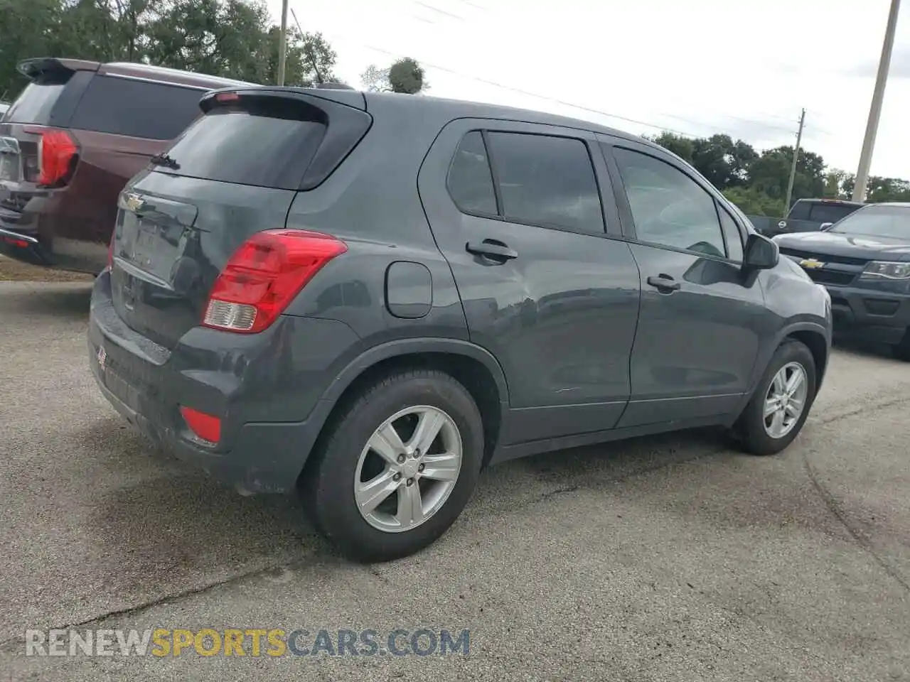 3 Photograph of a damaged car 3GNCJKSBXLL201326 CHEVROLET TRAX 2020