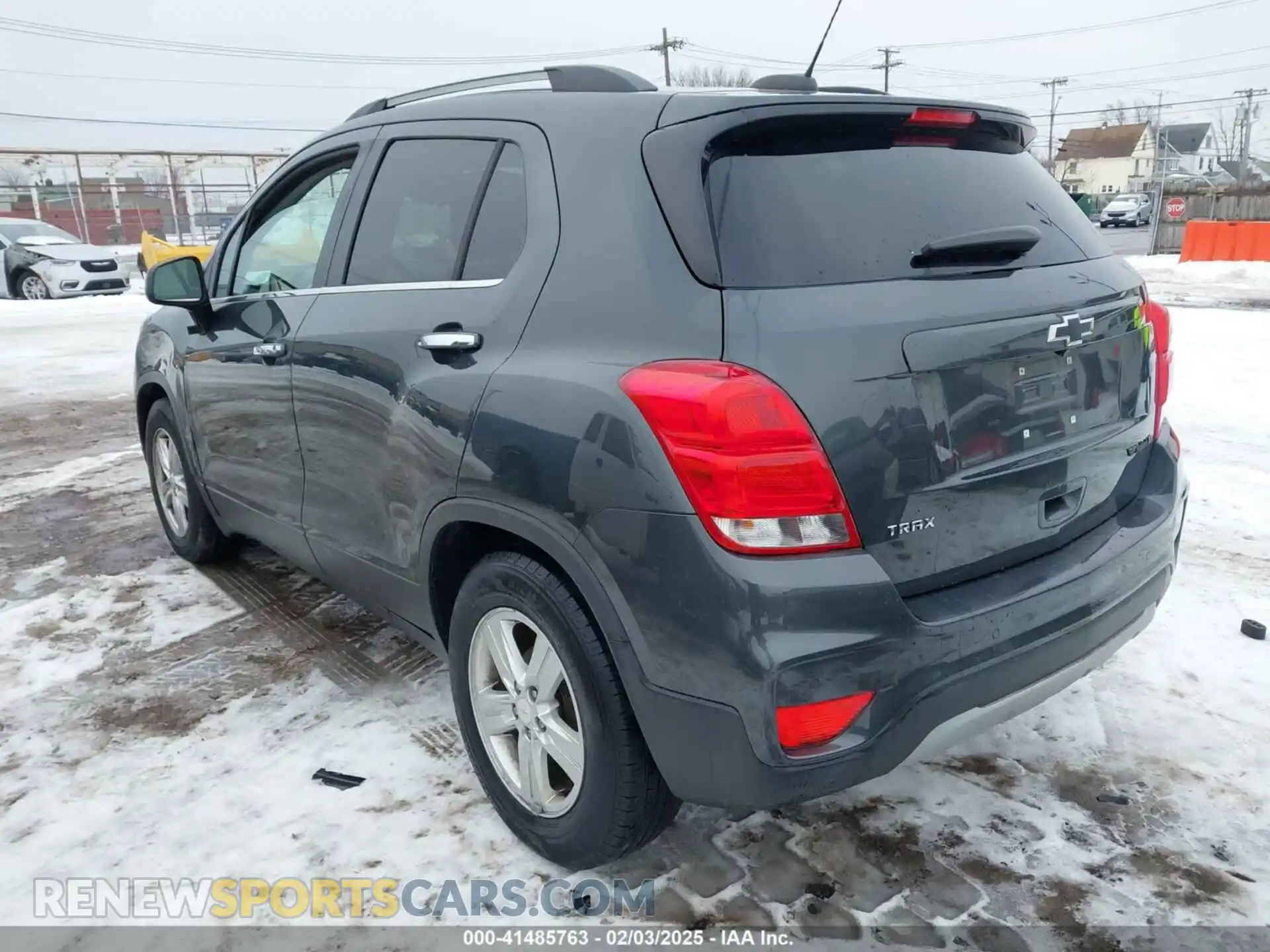 3 Photograph of a damaged car 3GNCJLSB0LL271021 CHEVROLET TRAX 2020
