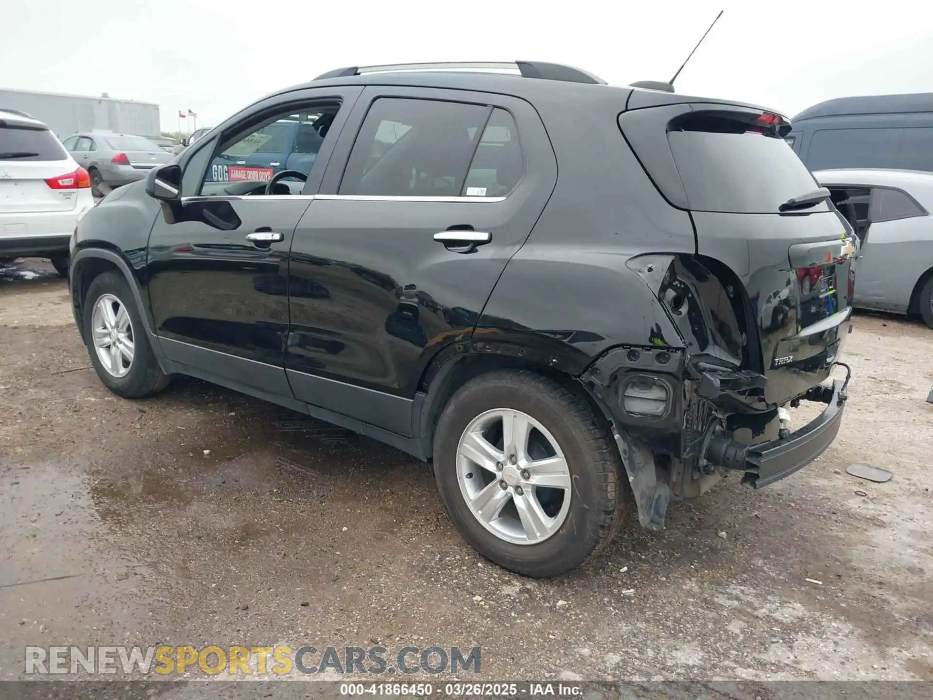 3 Photograph of a damaged car 3GNCJLSB2LL136235 CHEVROLET TRAX 2020