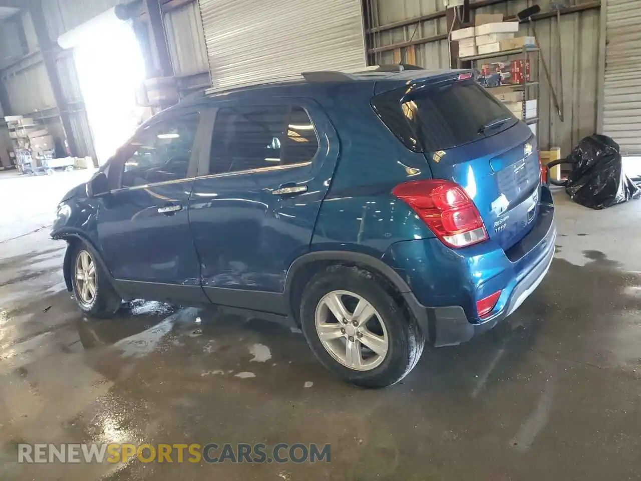 2 Photograph of a damaged car 3GNCJLSB2LL223052 CHEVROLET TRAX 2020