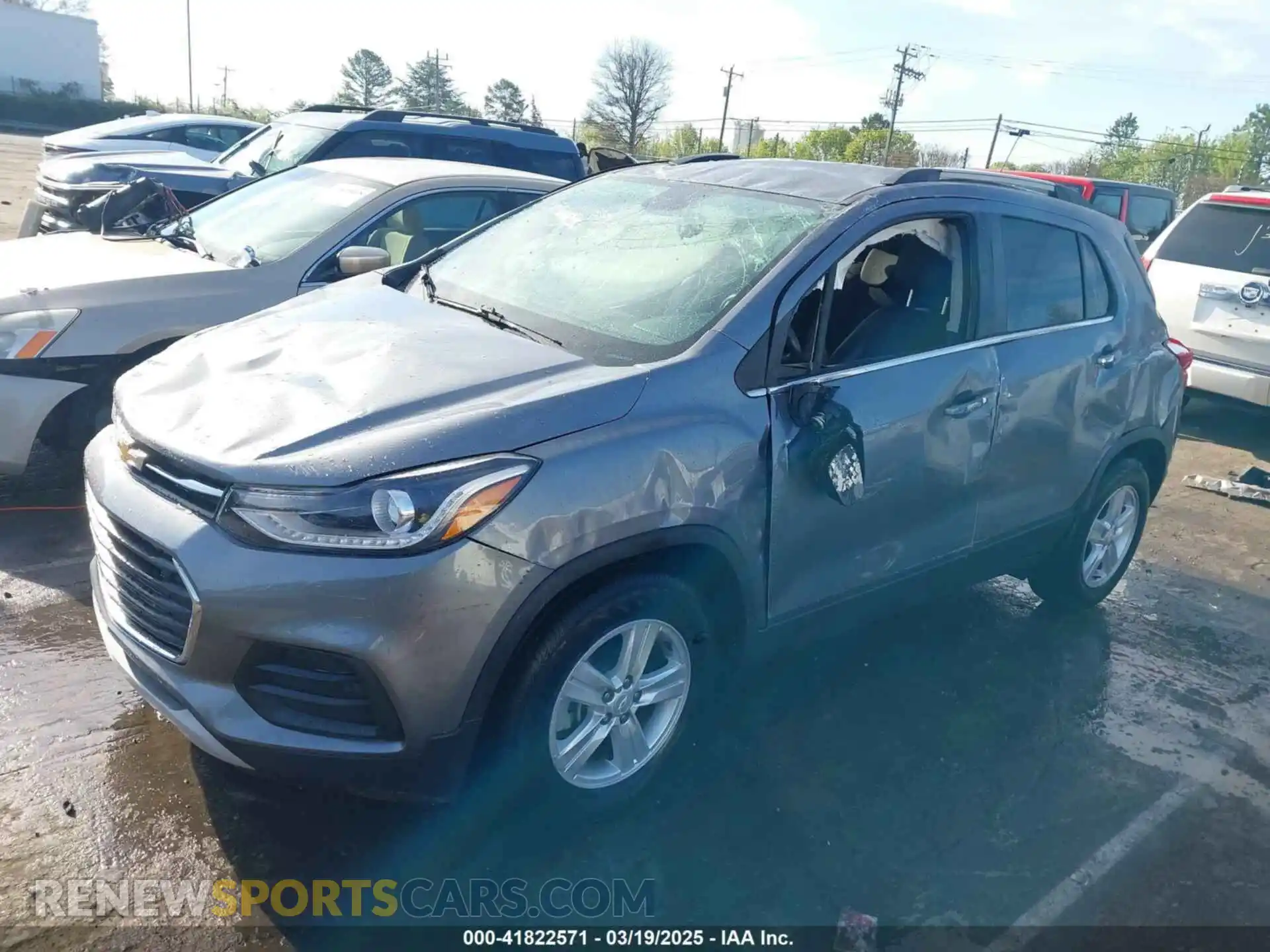 2 Photograph of a damaged car 3GNCJLSB3LL320390 CHEVROLET TRAX 2020
