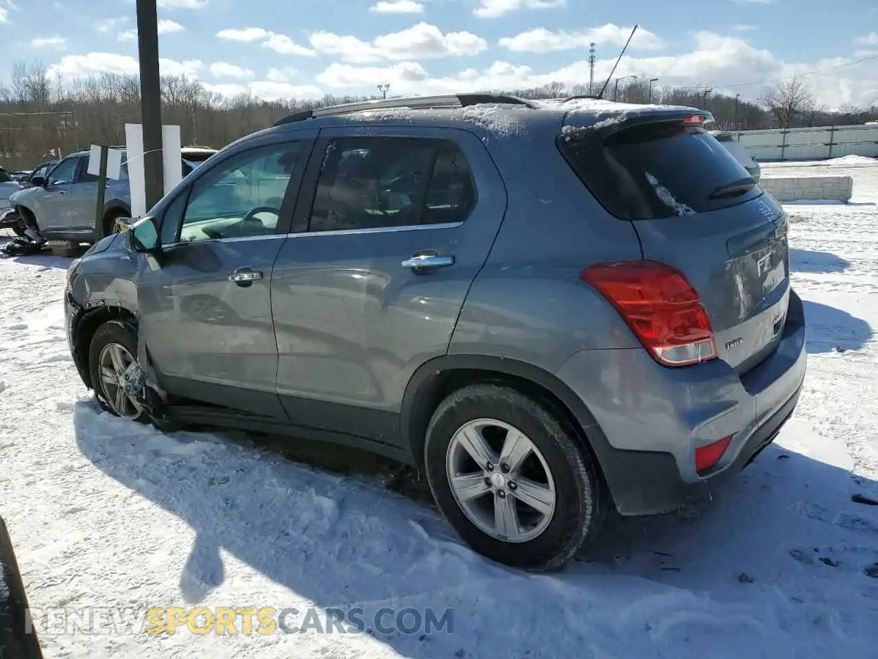 2 Photograph of a damaged car 3GNCJLSB3LL321930 CHEVROLET TRAX 2020