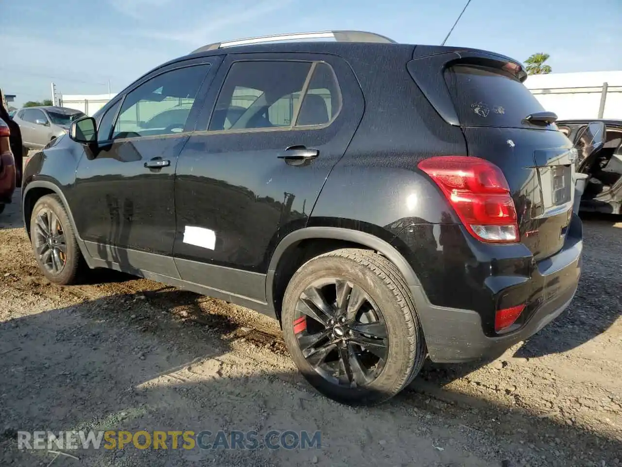 2 Photograph of a damaged car 3GNCJLSB4LL301220 CHEVROLET TRAX 2020