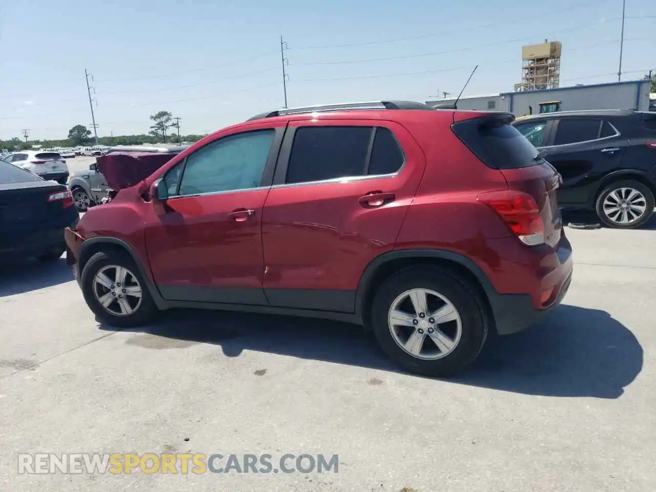 2 Photograph of a damaged car 3GNCJLSB5LL200039 CHEVROLET TRAX 2020