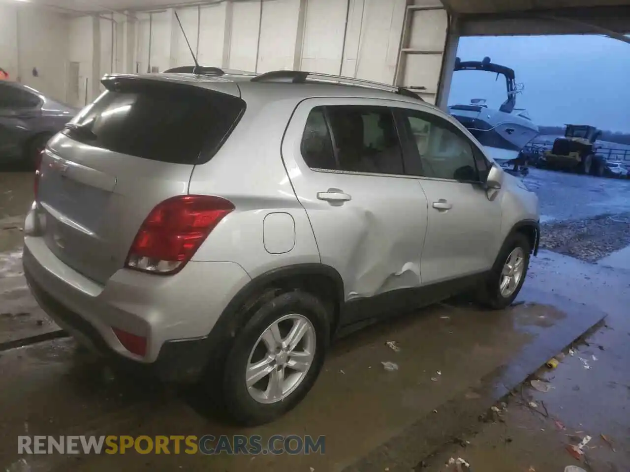 3 Фотография поврежденного автомобиля 3GNCJLSB7LL302443 CHEVROLET TRAX 2020