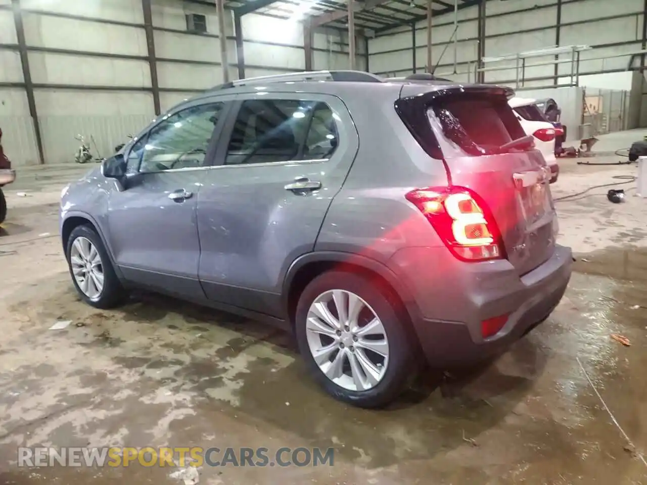 2 Photograph of a damaged car 3GNCJMSB9LL181517 CHEVROLET TRAX 2020