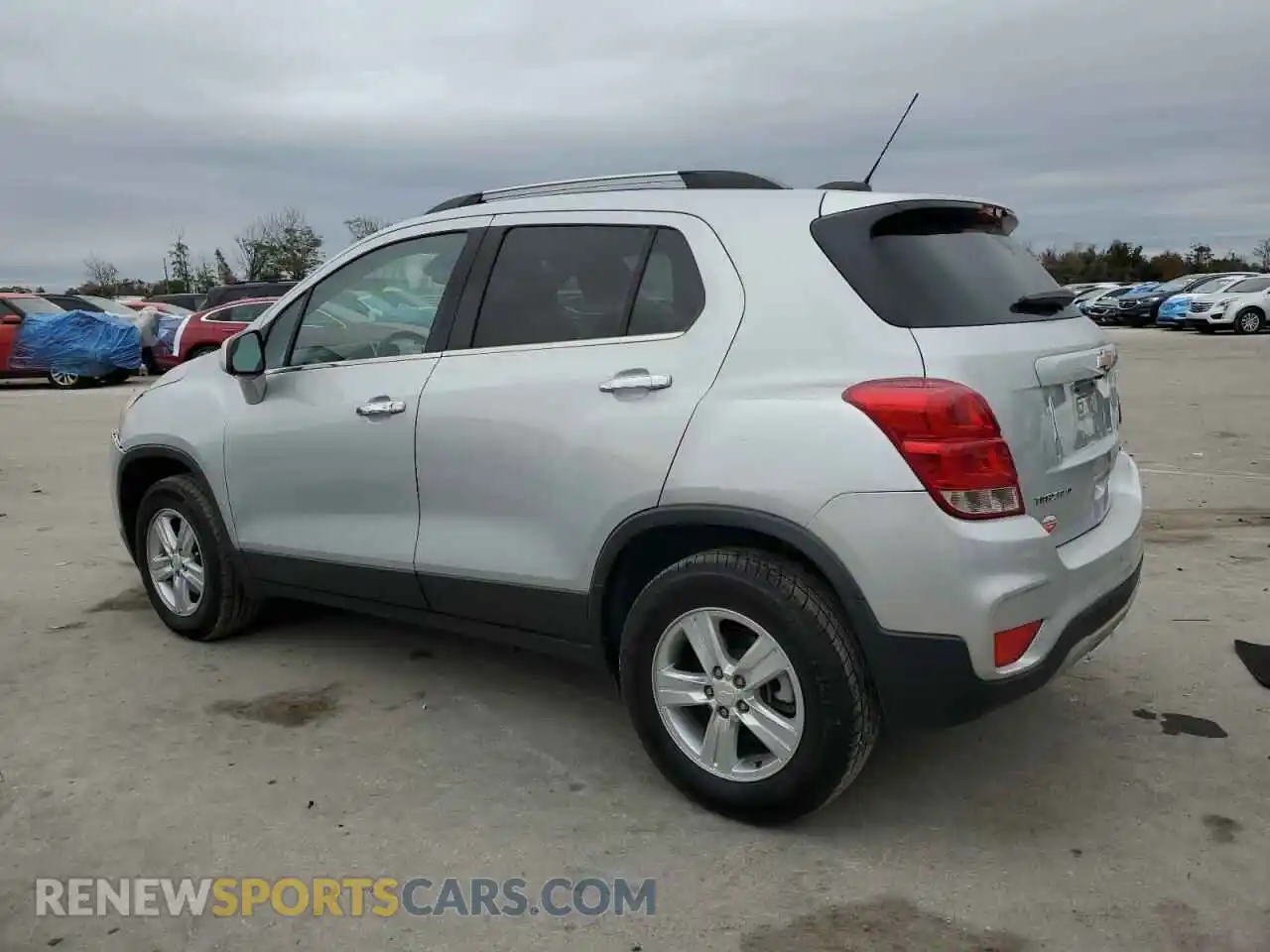 2 Photograph of a damaged car 3GNCJPSB5LL212425 CHEVROLET TRAX 2020