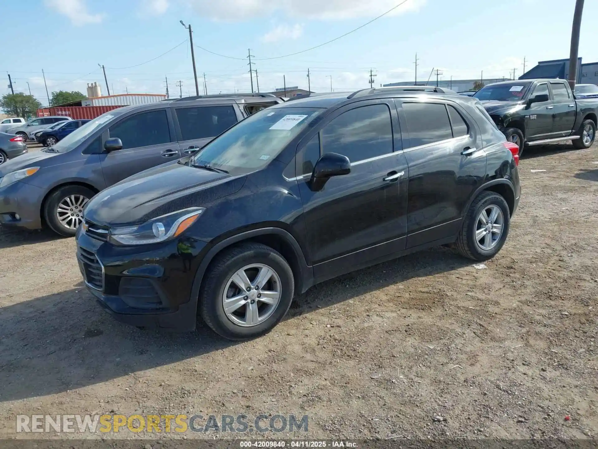 2 Photograph of a damaged car KL7CJLSB0LB083753 CHEVROLET TRAX 2020