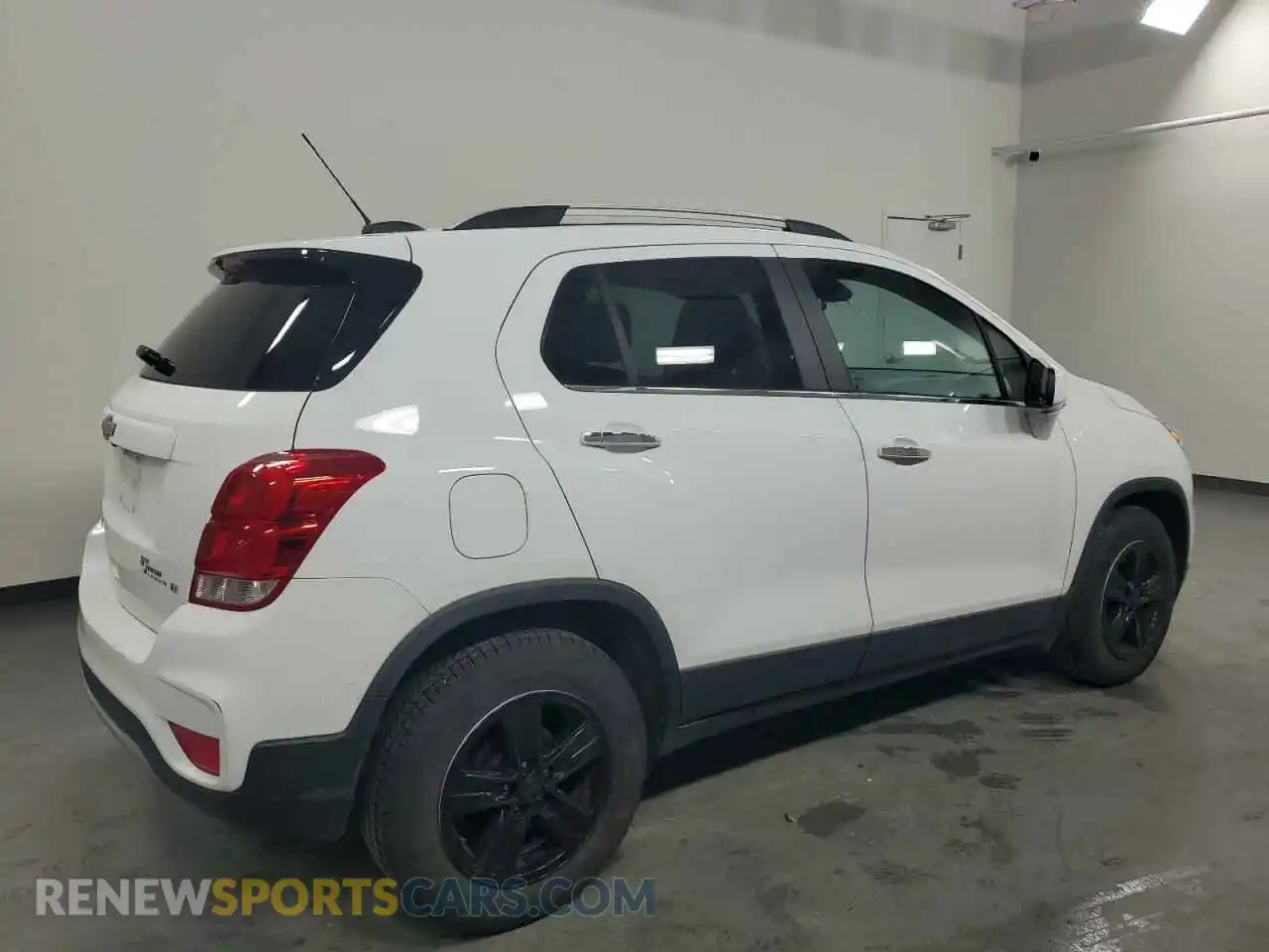 3 Photograph of a damaged car KL7CJLSB1LB006602 CHEVROLET TRAX 2020