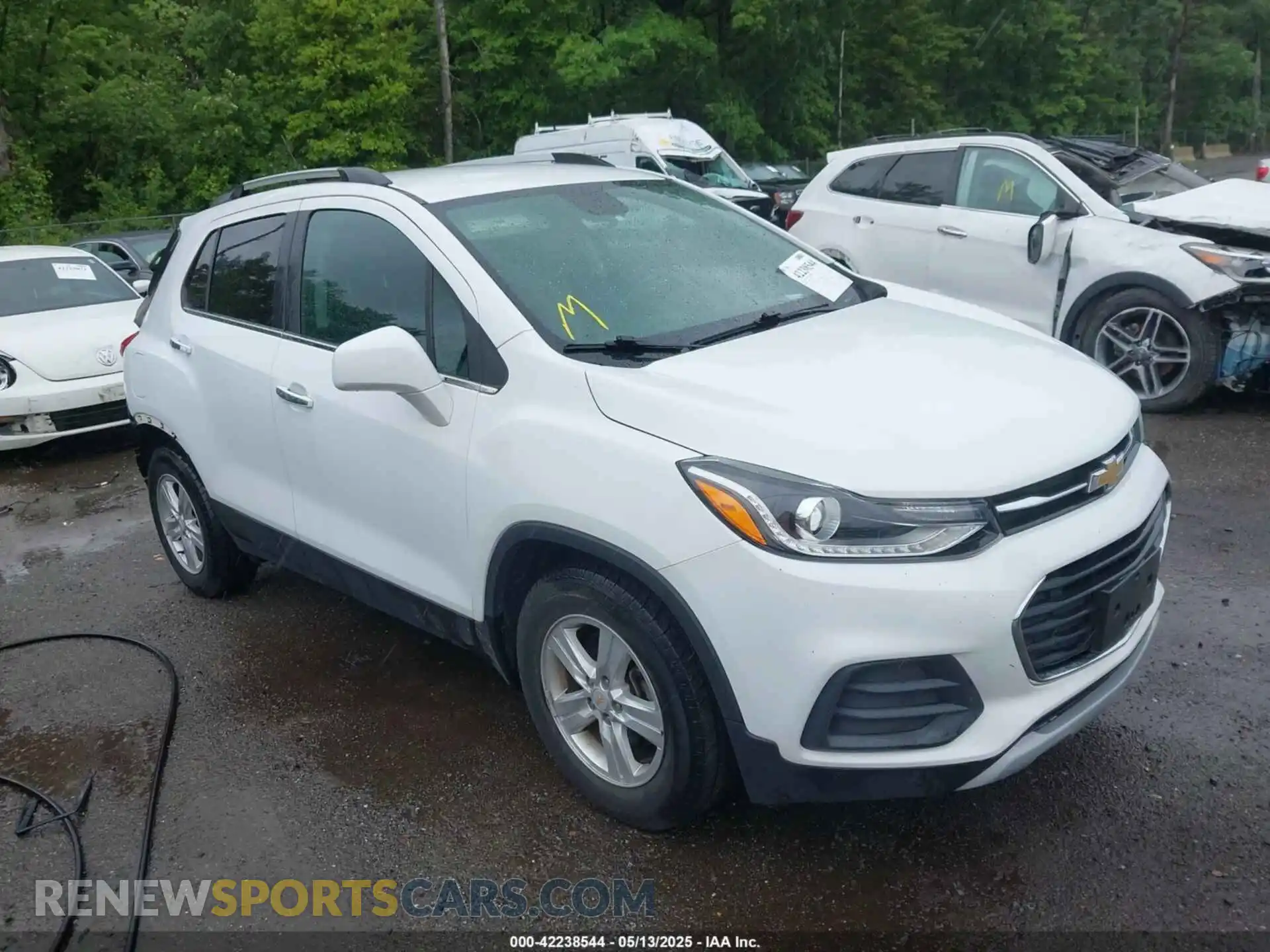 1 Photograph of a damaged car KL7CJLSB2LB006897 CHEVROLET TRAX 2020