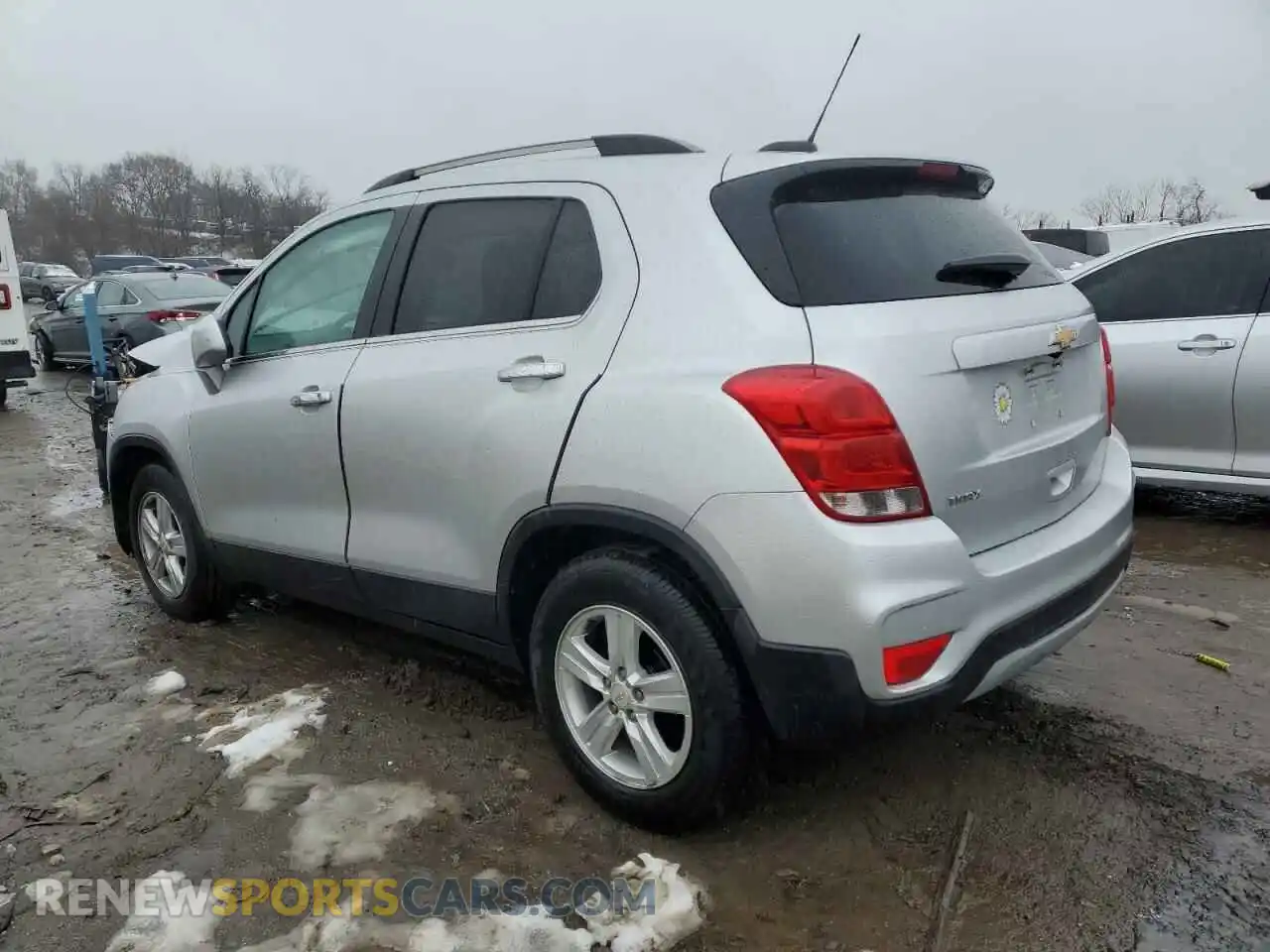 2 Photograph of a damaged car KL7CJLSB4LB001555 CHEVROLET TRAX 2020