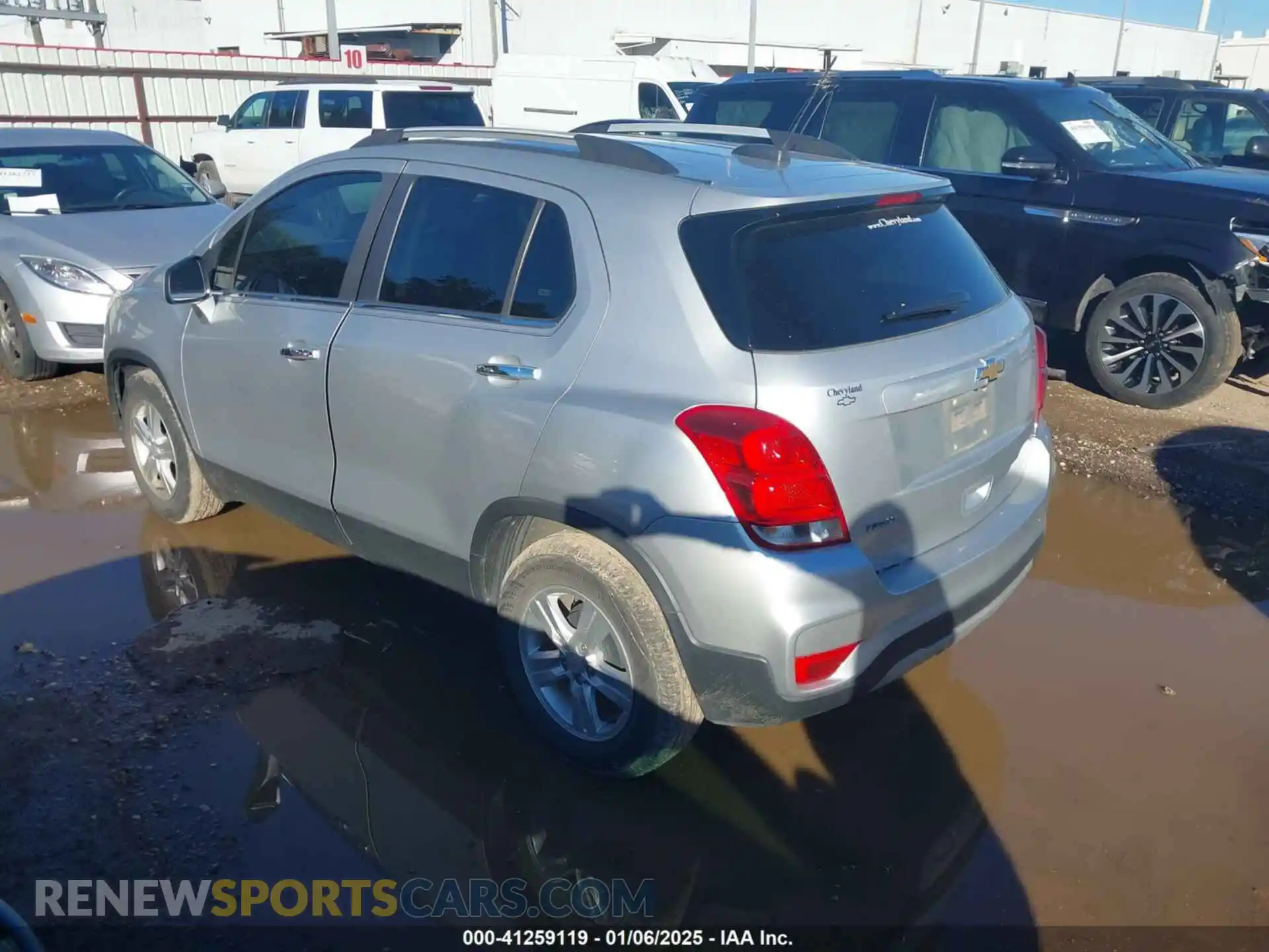 3 Photograph of a damaged car KL7CJLSB4LB010725 CHEVROLET TRAX 2020