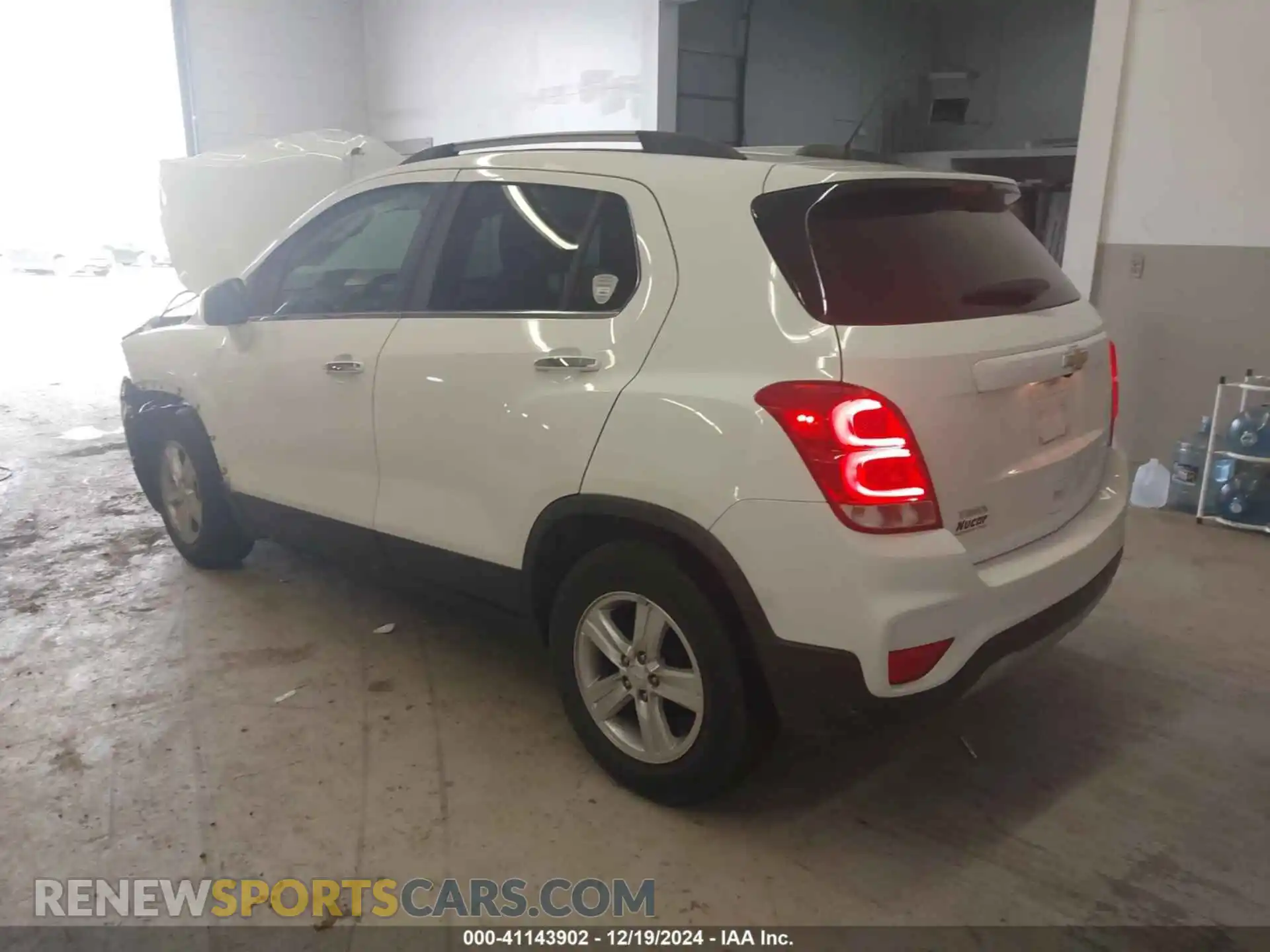 3 Photograph of a damaged car KL7CJLSB4LB026438 CHEVROLET TRAX 2020