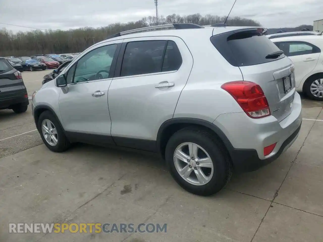 2 Photograph of a damaged car KL7CJLSB6LB025307 CHEVROLET TRAX 2020