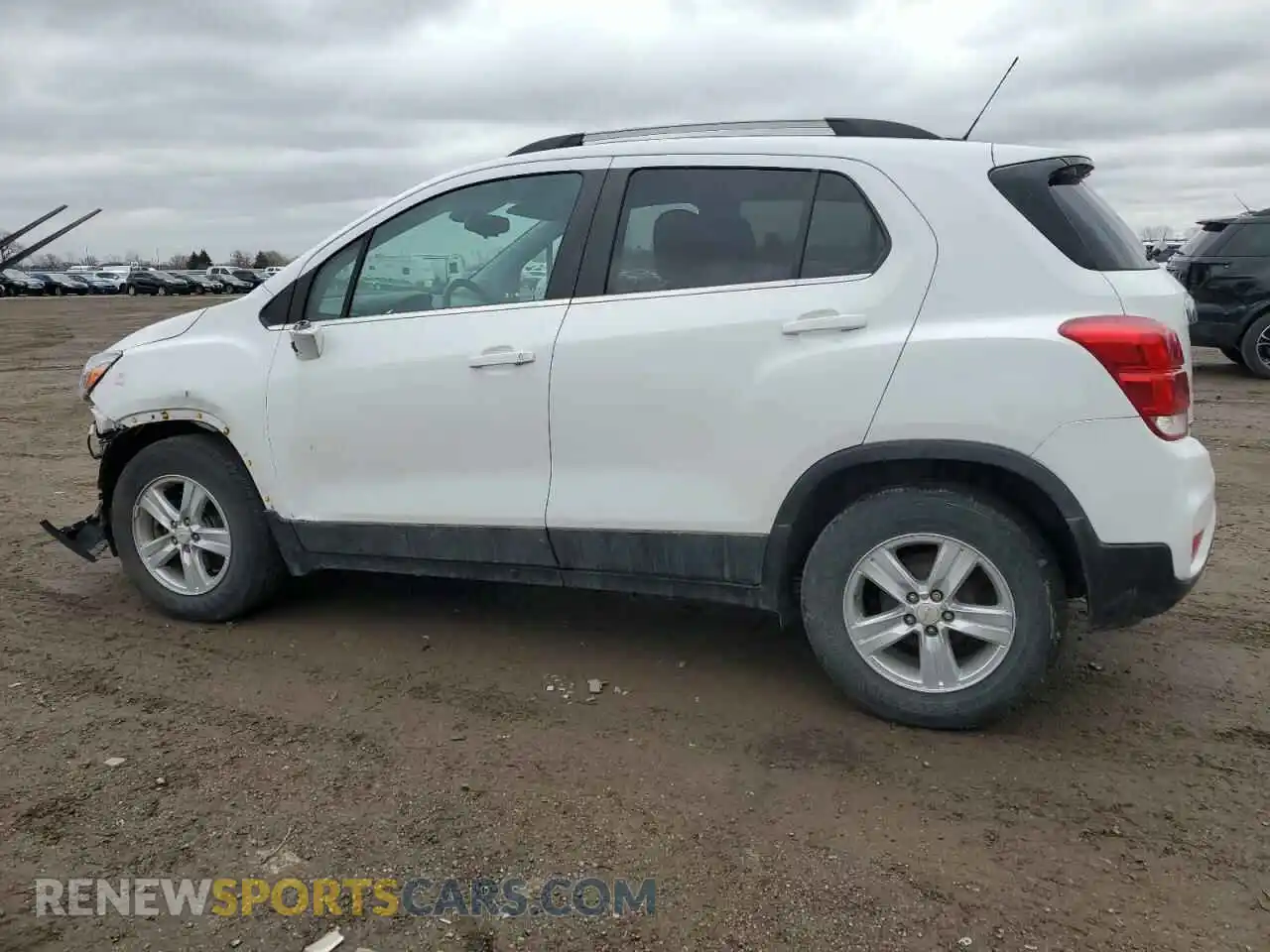2 Photograph of a damaged car KL7CJLSB6LB338213 CHEVROLET TRAX 2020