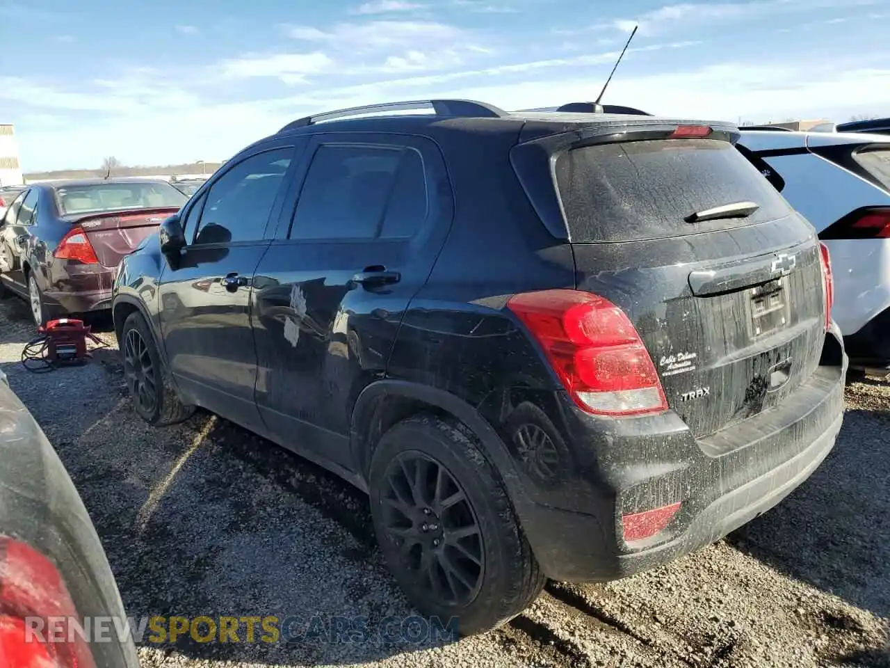 2 Photograph of a damaged car KL7CJLSB6LB349955 CHEVROLET TRAX 2020