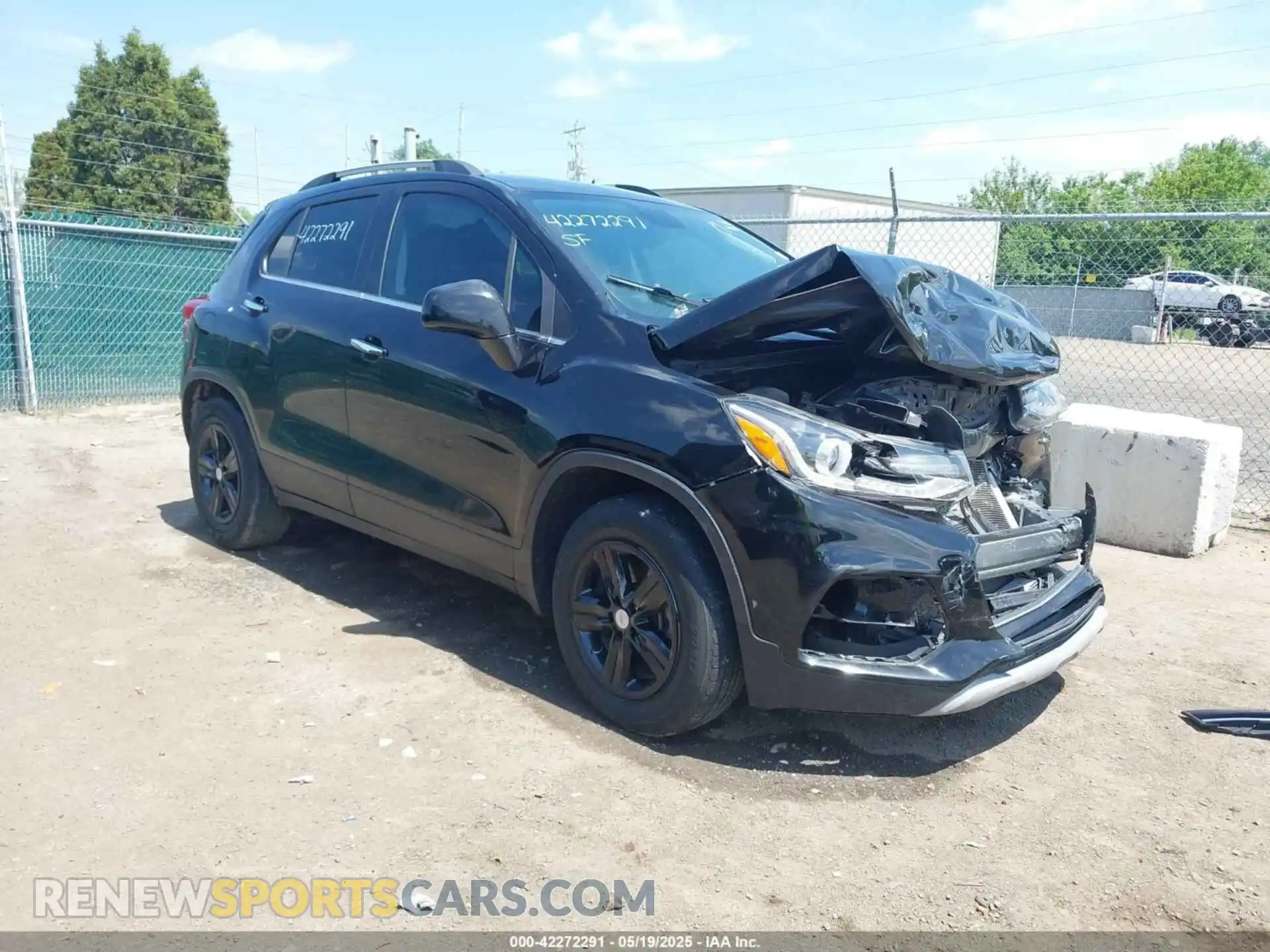 1 Photograph of a damaged car KL7CJLSB9LB013376 CHEVROLET TRAX 2020
