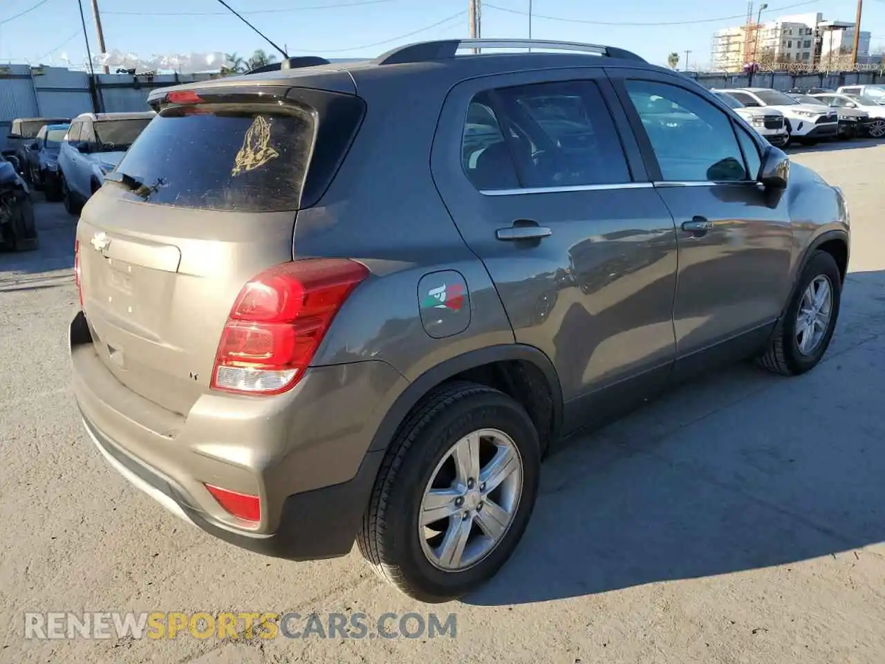 3 Photograph of a damaged car KL7CJLSBXLB338943 CHEVROLET TRAX 2020