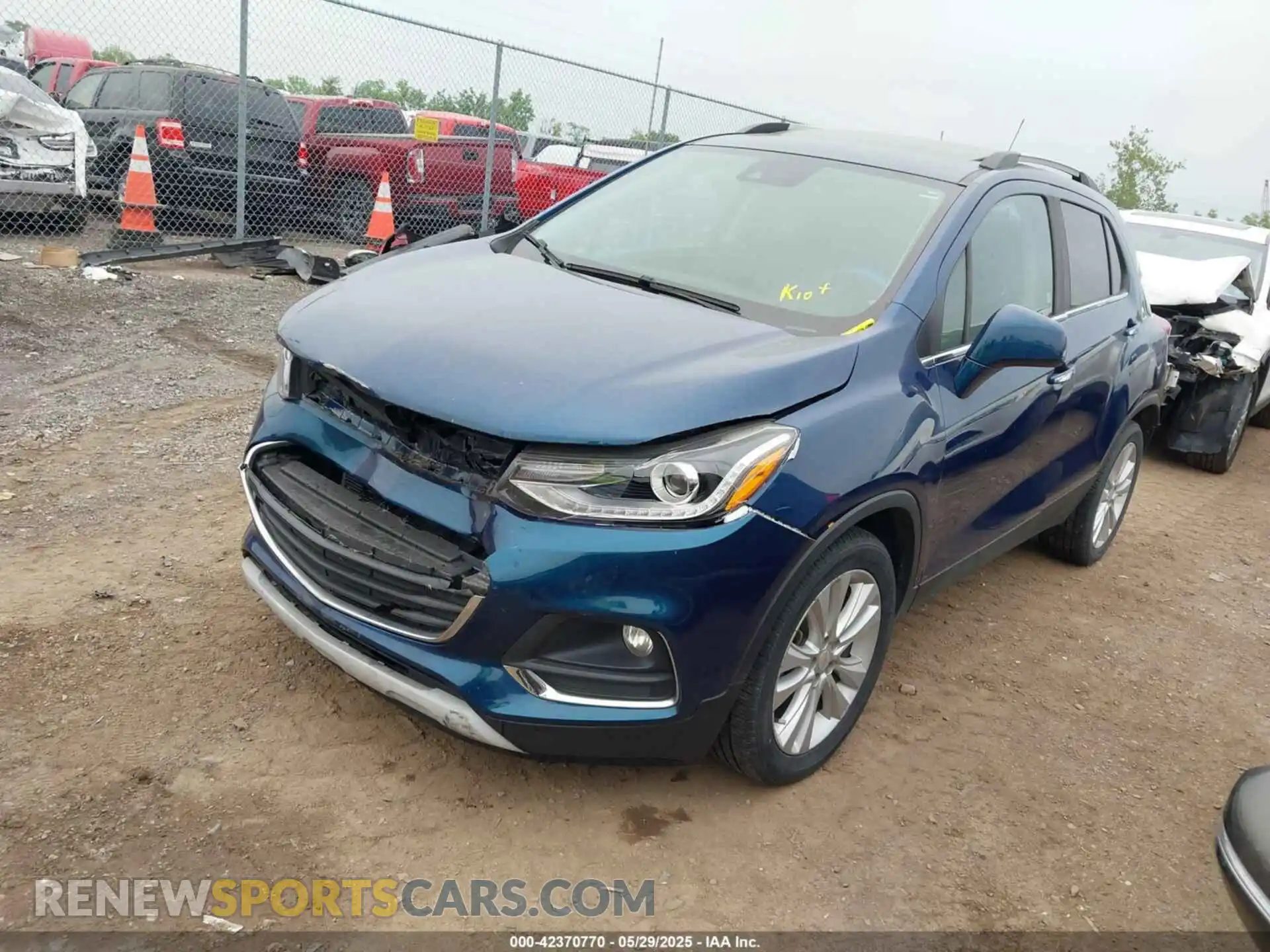 2 Photograph of a damaged car KL7CJMSB9LB326207 CHEVROLET TRAX 2020