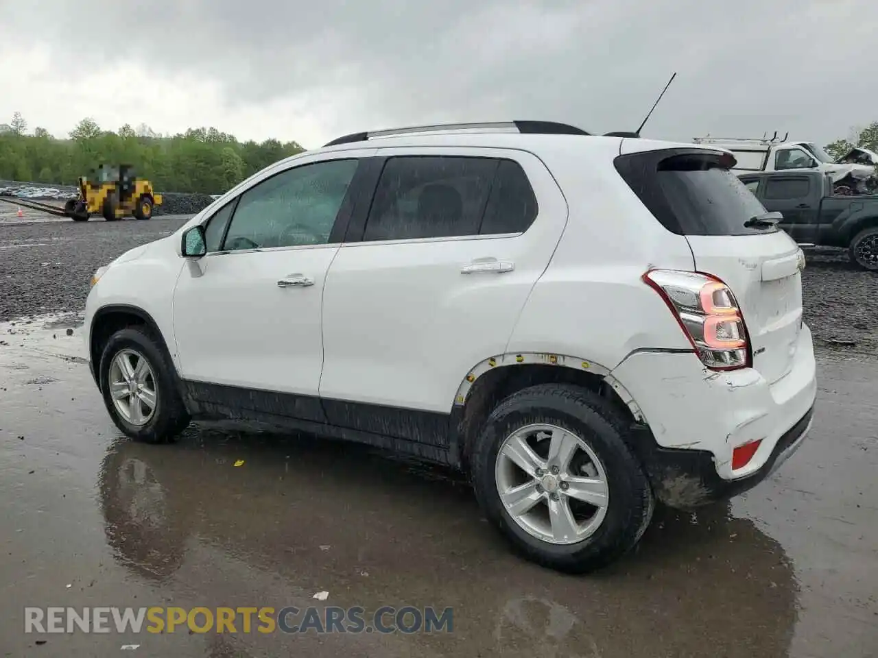 2 Photograph of a damaged car KL7CJPSB1LB063664 CHEVROLET TRAX 2020