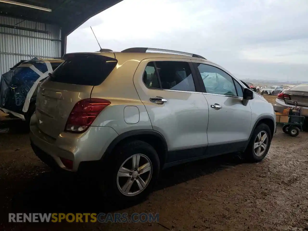 3 Photograph of a damaged car KL7CJPSB4LB007833 CHEVROLET TRAX 2020