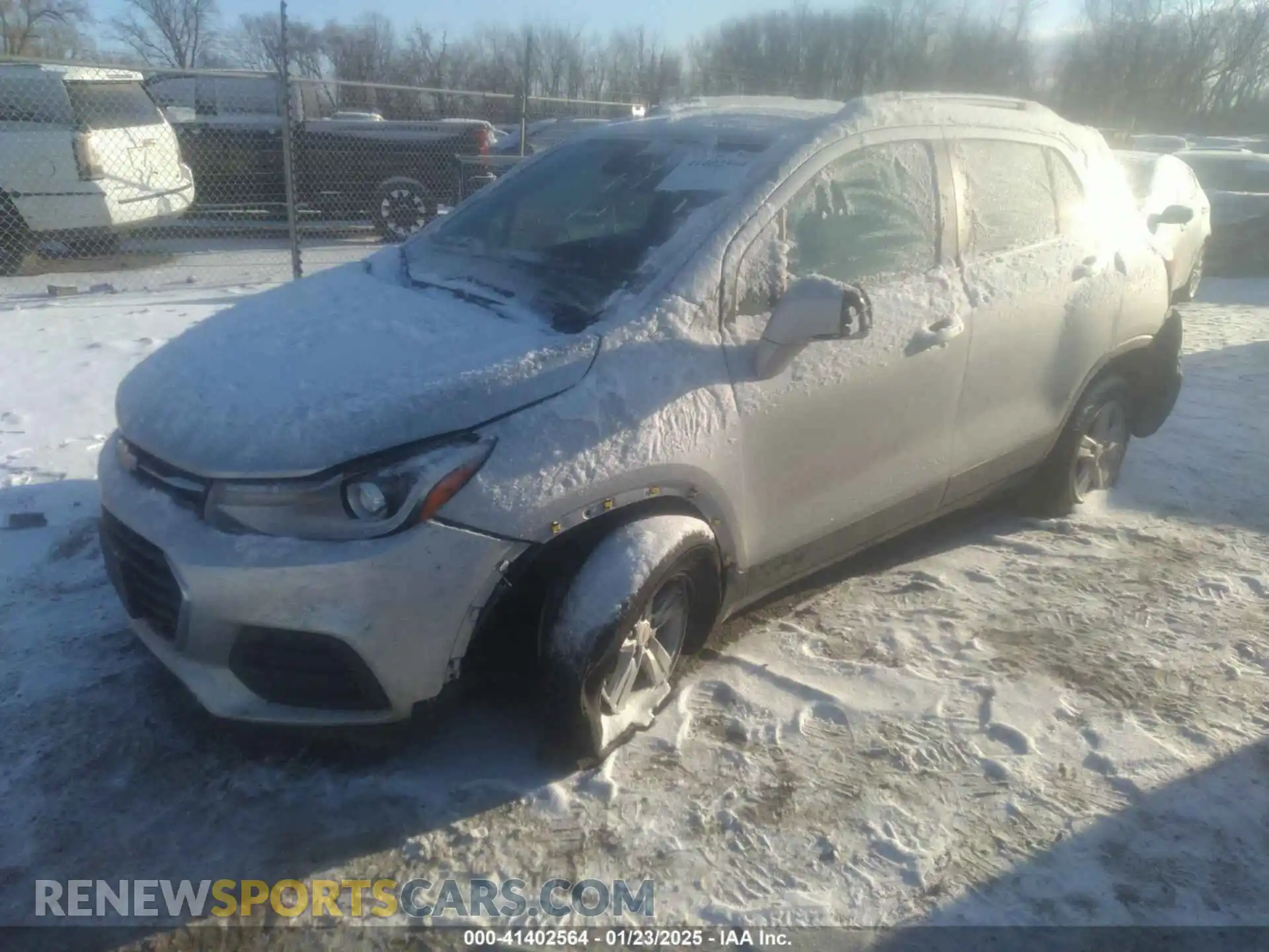 2 Photograph of a damaged car KL7CJPSB4LB319599 CHEVROLET TRAX 2020
