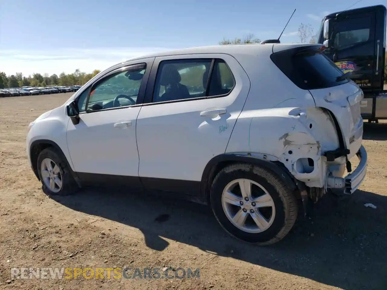 2 Photograph of a damaged car KL7CJKSB0MB305221 CHEVROLET TRAX 2021
