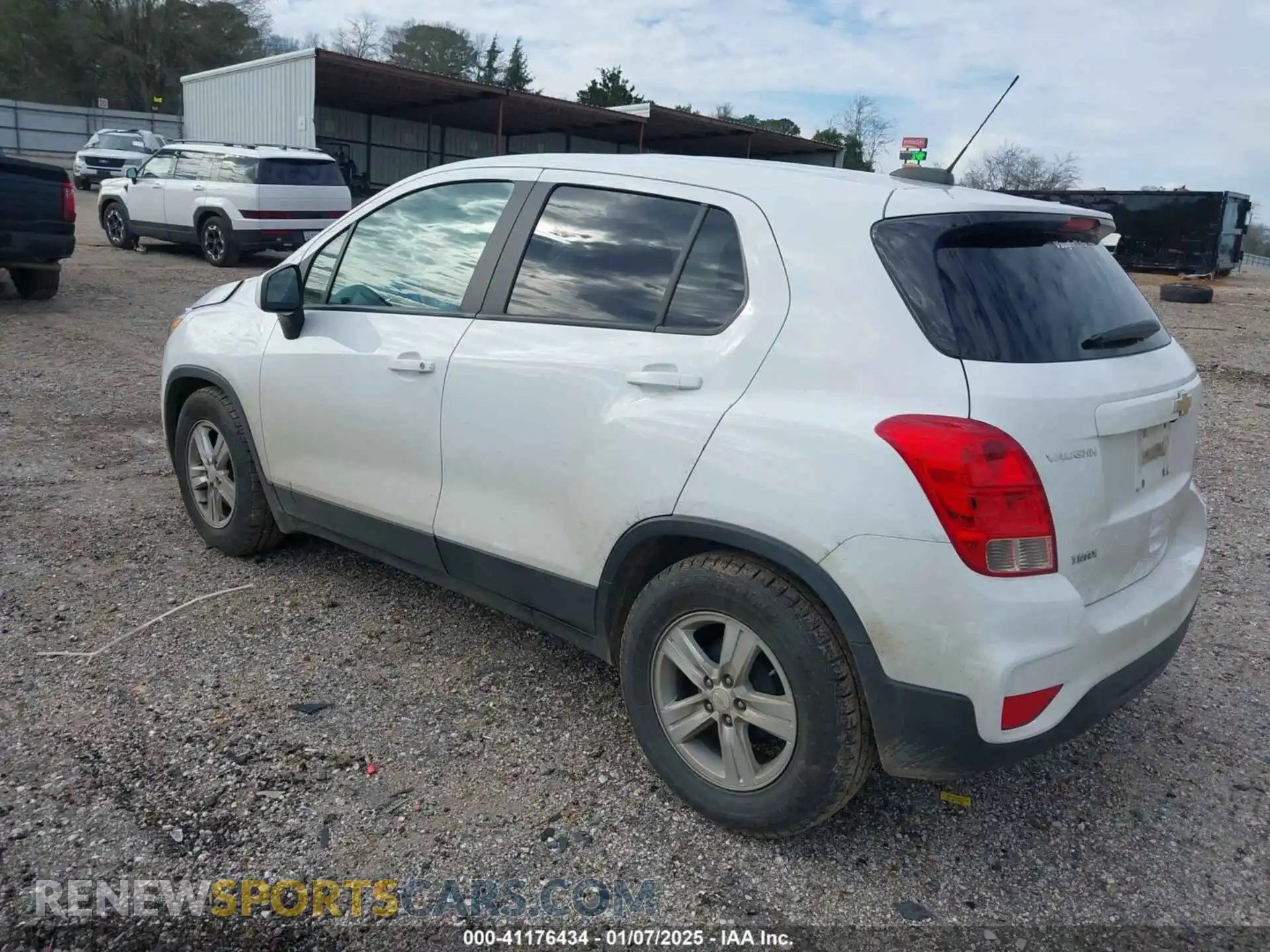 3 Photograph of a damaged car KL7CJKSB1MB322397 CHEVROLET TRAX 2021