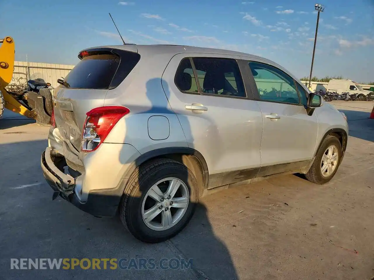 3 Photograph of a damaged car KL7CJKSB4MB306758 CHEVROLET TRAX 2021