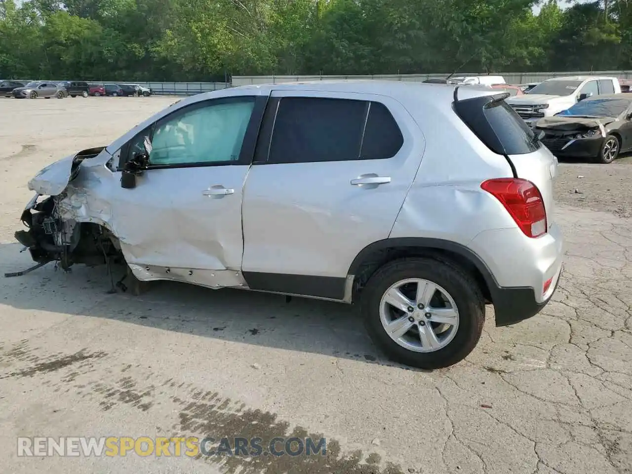 2 Photograph of a damaged car KL7CJKSB4MB311992 CHEVROLET TRAX 2021