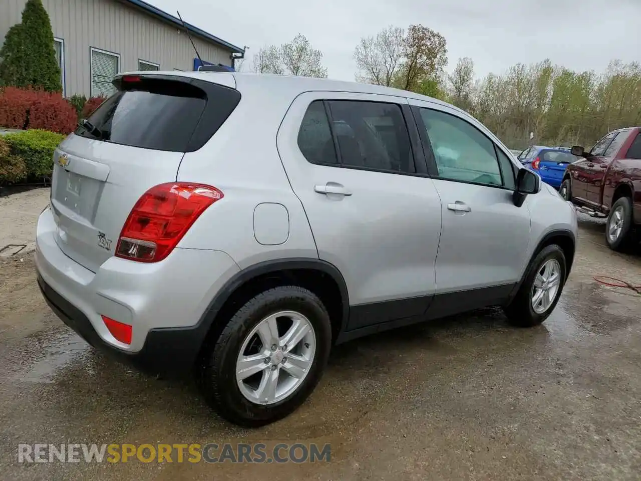 3 Photograph of a damaged car KL7CJKSB4MB317162 CHEVROLET TRAX 2021