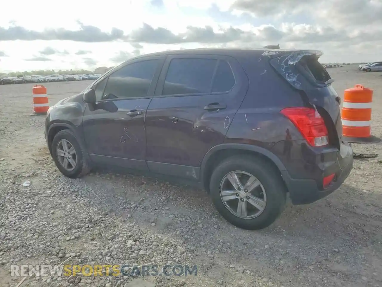 2 Photograph of a damaged car KL7CJKSB4MB325584 CHEVROLET TRAX 2021