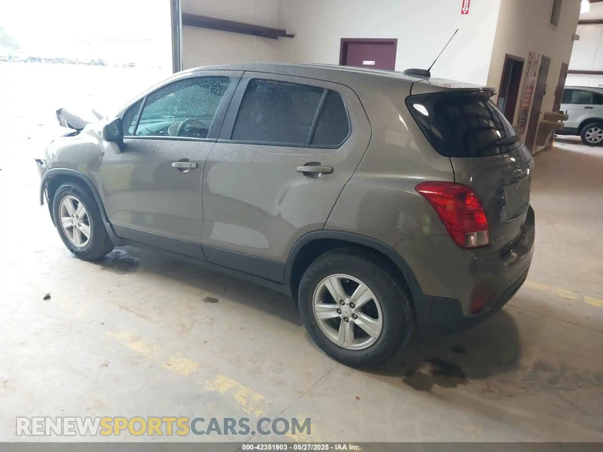3 Photograph of a damaged car KL7CJKSB5MB310429 CHEVROLET TRAX 2021