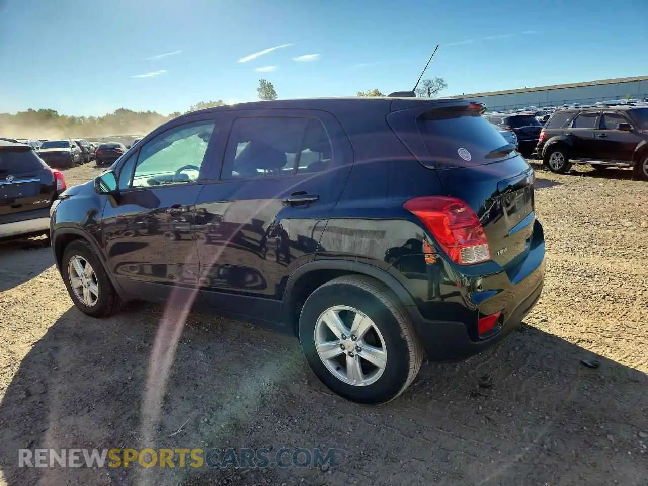 2 Photograph of a damaged car KL7CJKSB5MB319664 CHEVROLET TRAX 2021