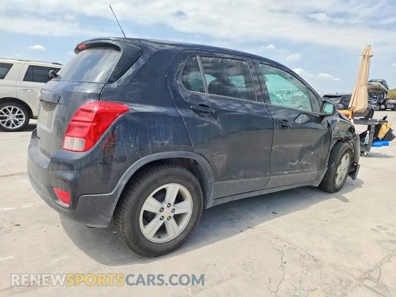 3 fotografías del automóvil dañado KL7CJKSB6MB301075 CHEVROLET TRAX 2021